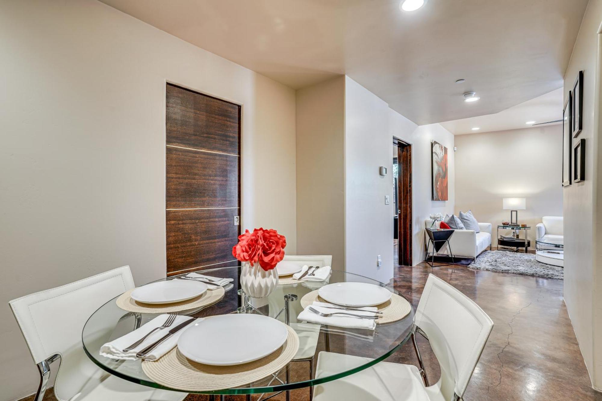 Sedona Couples Retreat With Patio Walk To Trails! Leilighet Eksteriør bilde
