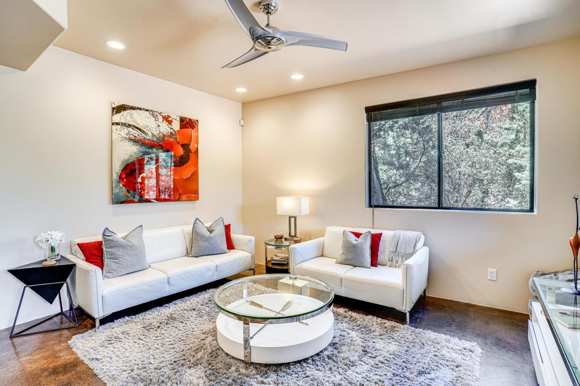 Sedona Couples Retreat With Patio Walk To Trails! Leilighet Eksteriør bilde