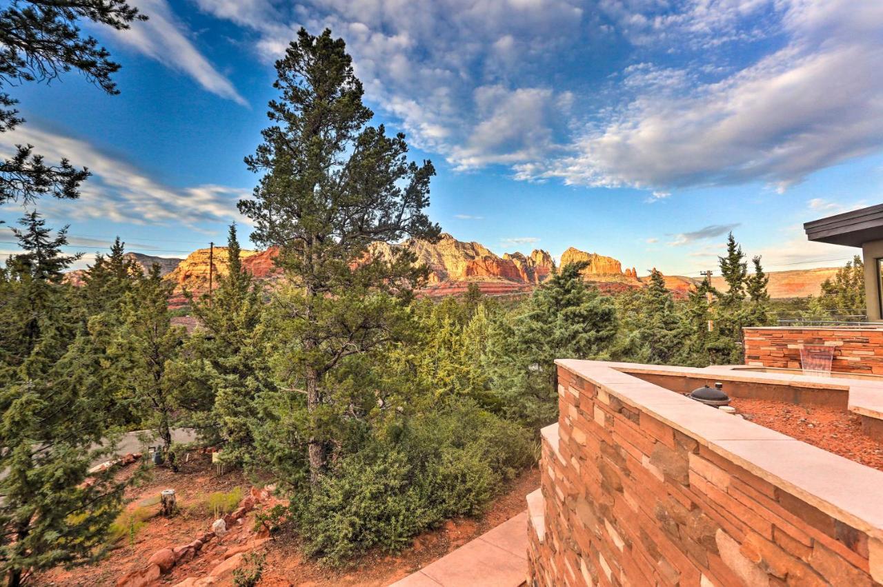 Sedona Couples Retreat With Patio Walk To Trails! Leilighet Eksteriør bilde